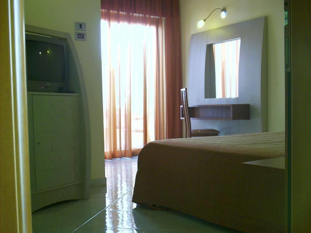 Meridian Hotel Terme Luigiane Zewnętrze zdjęcie